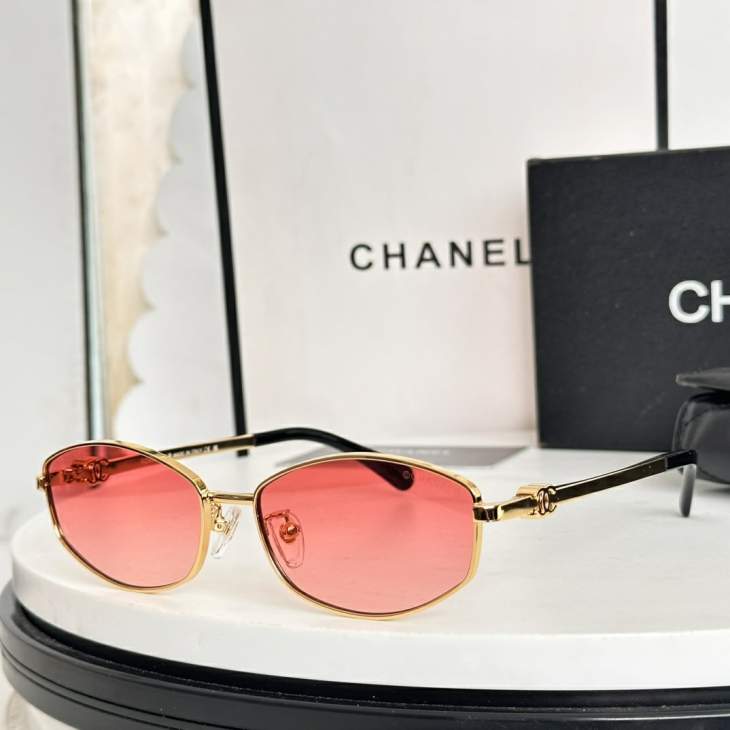 Picture of Chanel Sunglasses _SKUfw76771981fw
